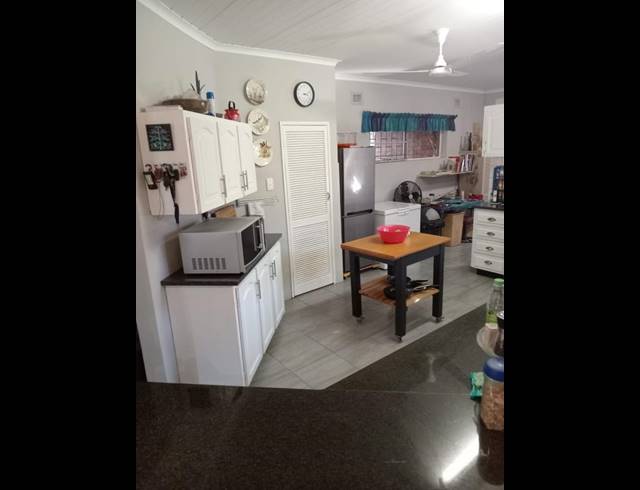 4 BEDROOM HOUSE FOR SALE IN MEER EN SEE